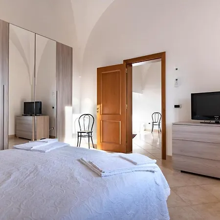 Casa Lucrezia 2 아파트 *
