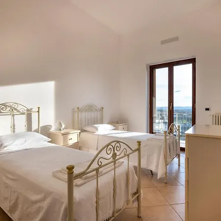 Casa Lucrezia 2 * 치스테르니노