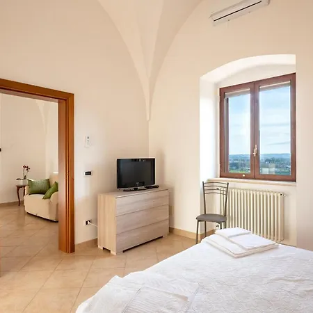 Casa Lucrezia 2 아파트 *